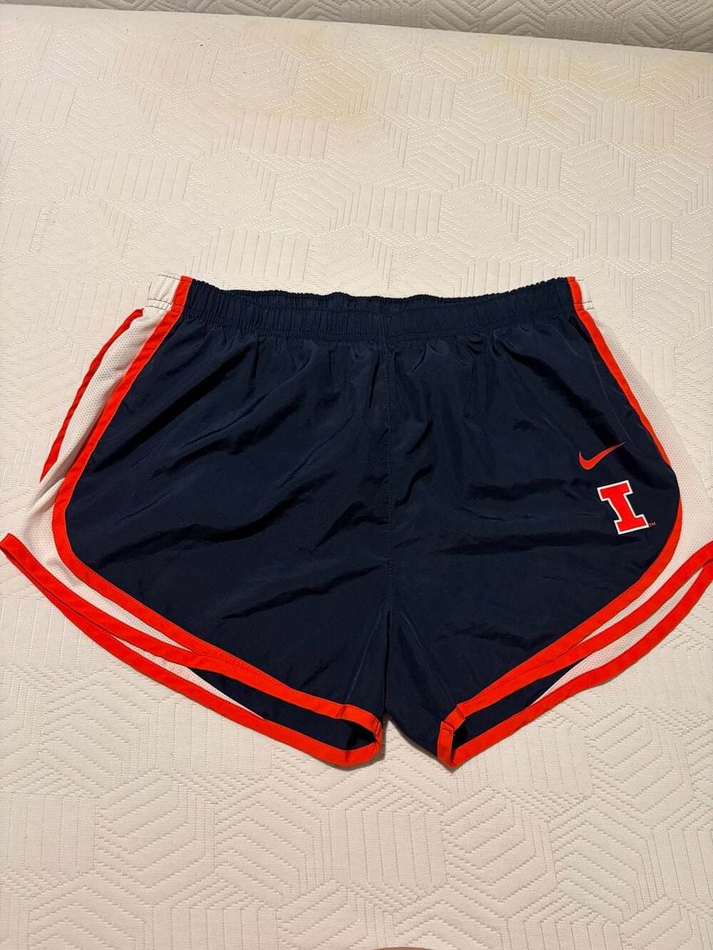 Nike Illinois Fighting Illini Women's Navy Dri-FIT Tempo Running Shorts XL